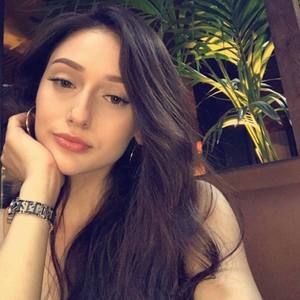 Meet your Posher, Imaani